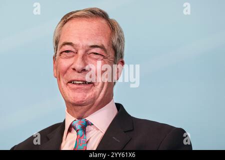 Nigel Farage, face, rire, fondateur du Parti réformiste britannique et membre du Parlement Clacton, Royaume-Uni Banque D'Images