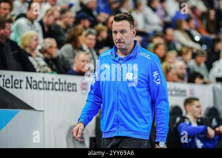 Kiel, Deutschland. 19 décembre 2024. Filip Jicha (THW Kiel, entraîneur) GER, THW Kiel vs. VfL Gummersbach, Handball, DHB-Pokal, Viertelfinale, saison 2024/2025, 19.12.2024 Foto : Eibner-Pressefoto/Marcel von Fehrn crédit : dpa/Alamy Live News Banque D'Images