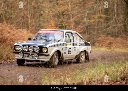 Octobre 2024 - Ford Escort Mk2 Rally car sur le rallye automobile Wyedean dans la forêt de Dean Banque D'Images