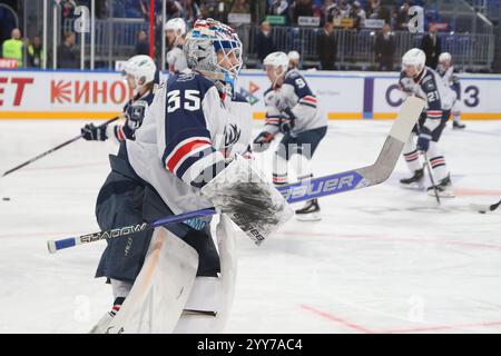 Saint-Pétersbourg, Russie. 19 décembre 2024. Ivan Kulbakov (35) Torpedo Hockey Club vu en action lors du match de hockey, Kontinental Hockey League 2024/2025 entre SKA Saint-Pétersbourg et Torpedo Nijni Novgorod à la SKA Arena. (Score final ; SKA Saint Petersburg 6:4 Torpedo Nizhny Novgorod) (photo de Maksim Konstantinov/SOPA images/Sipa USA) crédit : Sipa USA/Alamy Live News Banque D'Images