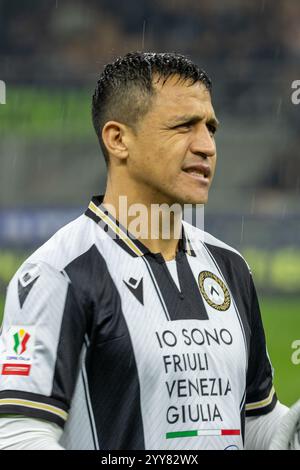 alexis sanchez udinese pendant le match FC Internazionale vs Udinese Coppa Italia - Milan, Italie - 19 décembre 2024 crédit : Kines Milano/Alamy Live News Banque D'Images