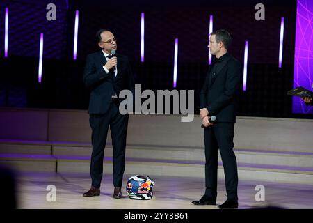 DESCHAUX Nicolas (fra), directeur du circuit Paul Ricard, portrait avec OGIER Sébastien (fra) lors des trophées du Sport automobile de la FFSA 2024 le 19 décembre à la Seine musicale, à Boulogne-Billancourt, France - photo Gregory Lenormand/DPPI crédit : DPPI Media/Alamy Live News Banque D'Images