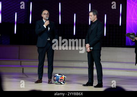 DESCHAUX Nicolas (fra), directeur du circuit Paul Ricard, portrait avec OGIER Sébastien (fra) lors des trophées du Sport automobile de la FFSA 2024 le 19 décembre à la Seine musicale, à Boulogne-Billancourt, France - photo Gregory Lenormand/DPPI crédit : DPPI Media/Alamy Live News Banque D'Images