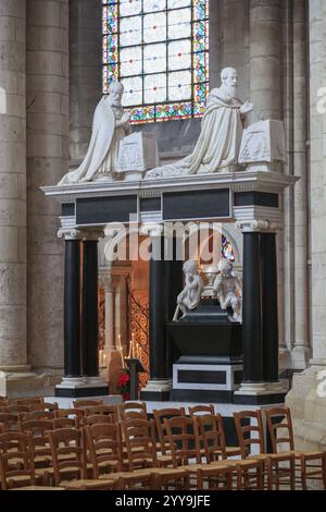 Cathédrale Saint-Etienne, première cathédrale gothique, sens, Bourgogne, Yonne, région Bourgogne-Franche-Comte, France, Europe Banque D'Images