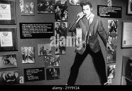 Memphis, Tennessee, États-Unis, acc. 1994. Exposition à l'intérieur du manoir et musée de Graceland d'Elvis Presley. Banque D'Images