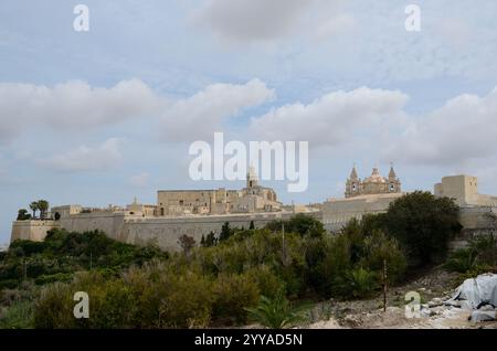 Église de l'Annonciation de notre-Dame, cathédrale de Paul, Mdina vue de Rabat, Malte, Europe Banque D'Images