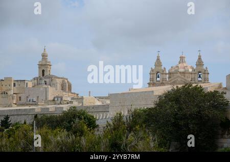 Église de l'Annonciation de notre-Dame, cathédrale de Paul, Mdina vue de Rabat, Malte, Europe Banque D'Images