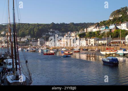 10 septembre 2004 : Looe Harbour, Cornouailles, Angleterre, Royaume-Uni, Europe Banque D'Images