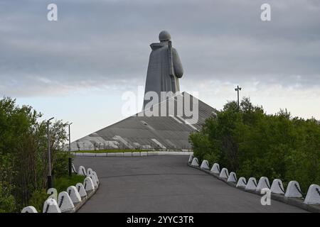 MOURMANSK, RUSSIE - 18 JUIN 2023 : Mémorial 'aux défenseurs de l'Arctique soviétique pendant la seconde Guerre mondiale' (Alyosha) à Mourmansk, Russie Banque D'Images