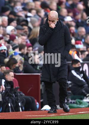 Birmingham, Royaume-Uni. 21 décembre 2024. Lors du match EPL Aston Villa contre Manchester City, à Villa Park, Birmingham, Royaume-Uni, le 21 novembre 2024. Crédit : Paul Marriott/Alamy Live News Banque D'Images