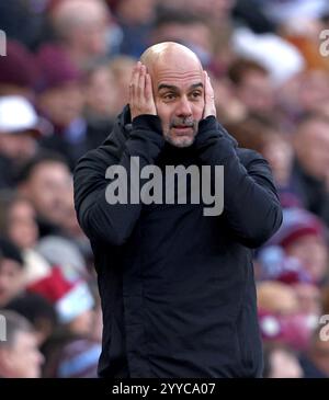 Birmingham, Royaume-Uni. 21 décembre 2024. Lors du match EPL Aston Villa contre Manchester City, à Villa Park, Birmingham, Royaume-Uni, le 21 novembre 2024. Crédit : Paul Marriott/Alamy Live News Banque D'Images