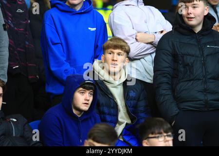Ibrox Stadium, Glasgow, Royaume-Uni. 21 décembre 2024. Scottish Premiership Football, Rangers versus Dundee ; Dundee et le gardien de l'équipe jeunesse écossaise Ally Graham étaient à l'extérieur à Ibrox pour le jeu Credit : action plus Sports/Alamy Live News Banque D'Images