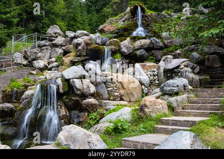 Wonder Spring (Izvorul Minunilor) est une cascade située dans les montagnes Apuseni, Stana de Vale, comté de Bihor, Roumanie Banque D'Images