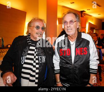 Frank Zander, Hugo Egon Balder BEI Frank Zanders 30. Weihnachtsfeier für Obdachlose 2024 im Estrel Convention Center. *** Frank Zander, Hugo Egon Balder à Frank Zanders 30 Christmas Party for the Homeless 2024 at the Estrel Convention Center Banque D'Images