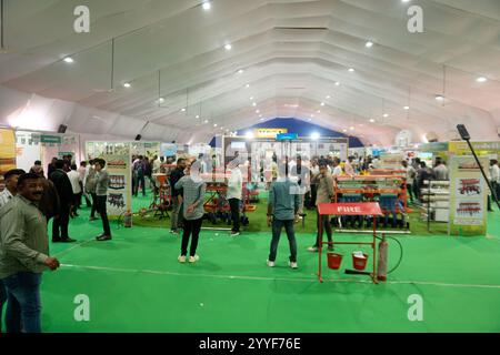 Rajkot, Gujarat, Inde. 21 décembre 2024. Jour 2 de Agri World Expo 2024, crédit : Nasirkhan Davi/Alamy Live News Banque D'Images