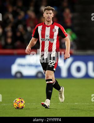 Nathan Collins de Brentford en action lors du premier League match au Gtech Community Stadium de Londres. Date de la photo : samedi 21 décembre 2024. Banque D'Images