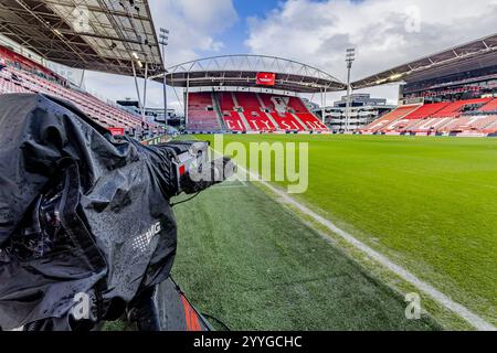 Utrecht, pays-Bas. 22 décembre 2024. UTRECHT, 22-12-2024, Stadion Galgenwaard, stade du FC Utrecht, Néerlandais Eredivisie saison de football 2024/2025. Utrecht - Fortuna Sittard. Aperçu du stade avant le match Utrecht - Fortuna Sittard . Crédit : Pro Shots/Alamy Live News Banque D'Images