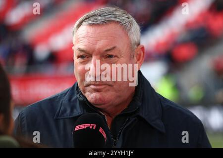Utrecht, pays-Bas. 22 décembre 2024. UTRECHT, PAYS-BAS - 22 DÉCEMBRE : entraîneur-chef Ron Jans du FC Utrecht lors du match néerlandais Eredivisie entre le FC Utrecht et Fortuna Sittard au Stadion de Galgenwaard le 22 décembre 2024 à Utrecht, pays-Bas. (Photo de Ben Gal/Orange Pictures) crédit : Orange pics BV/Alamy Live News Banque D'Images