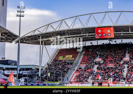 Utrecht, pays-Bas. 22 décembre 2024. UTRECHT, 22-12-2024, Stadion Galgenwaard, stade du FC Utrecht, Néerlandais Eredivisie saison de football 2024/2025. Utrecht - Fortuna Sittard. Aperçu du stade avant le match Utrecht - Fortuna Sittard . Crédit : Pro Shots/Alamy Live News Banque D'Images