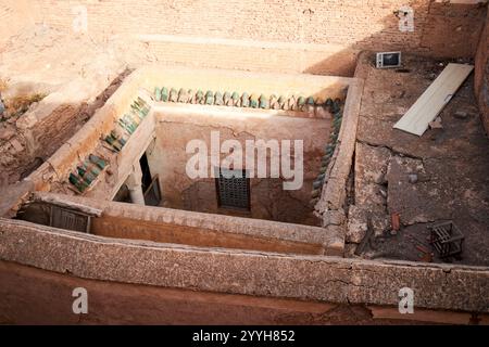 vieux riad en ruine dans la médina marrakech, maroc Banque D'Images
