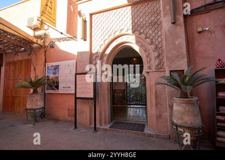 entrée au riad el-krissi le jardin secret marrakech, maroc Banque D'Images