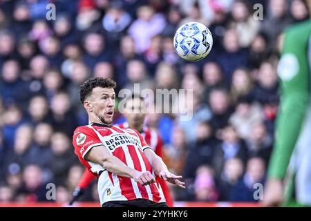 Eindhoven, pays-Bas. 22 décembre 2024. EINDHOVEN, 22-12-2024, stade Philips, football, eredivisie néerlandaise, saison 2024/2025, joueur PSV Ivan Perisic pendant le match PSV - Feyenoord crédit : Pro Shots/Alamy Live News Banque D'Images