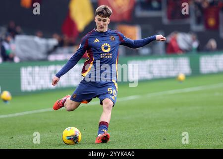 Rome, Italie 22.12.2024 : Alexis Saelemaekers de Roma pendant le championnat italien de football Serie A Enilive 2024-2025 match AS Roma vs Parma Calcio at Banque D'Images