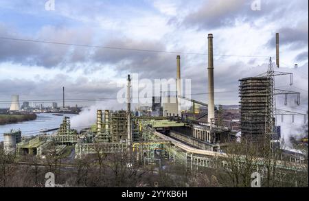 La cokerie de Schwelgern fournit plus de 2,5 millions de tonnes de coke à l'usine de haut fourneau de Schwelgern de ThyssenKrupp Steel sur le Rhin, considérée comme t Banque D'Images