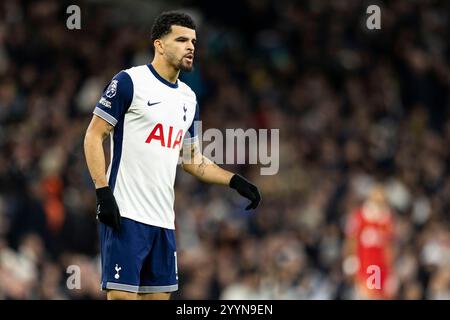 Londres, Royaume-Uni. 22 décembre 2024. Dominic Solanke de Tottenham Hotspur regarde. Premier League match, Tottenham Hotspur contre Liverpool au Tottenham Hotspur Stadium à Londres le dimanche 22 décembre 2024. Cette image ne peut être utilisée qu'à des fins éditoriales. Usage éditorial exclusif photo par Lewis Mitchell/Andrew Orchard photographie sportive/Alamy Live News crédit : Andrew Orchard photographie sportive/Alamy Live News Banque D'Images