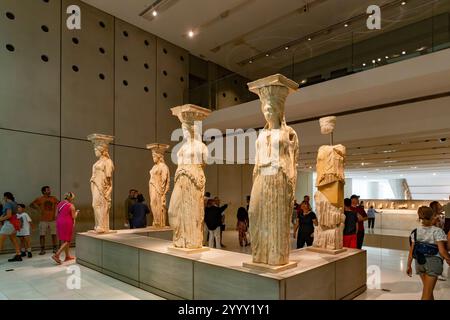 Athènes, Attique - GR - Oct 25, 202Les caryatides du Musée de l'Acropole sont de superbes jeunes filles en marbre, originaires de l'Erechthéion, présentant intric Banque D'Images