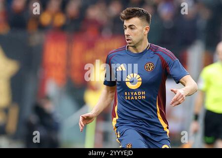 Stephan El Shaarawy de Roma regarde le match de football de Serie A AS Roma - Parma Calcio Stadio Olimpico le 22 décembre 2024 à Rome, en Italie Banque D'Images