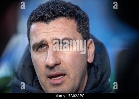 Heerenveen, pays-Bas. 02 mars 2025. HEERENVEEN - 02-03-2025, stade Abe Lenstra. Néerlandais Eredivisie Football 2024/2025, pendant le match Heerenveen - AZ. Crédit : Pro Shots/Alamy Live News Banque D'Images