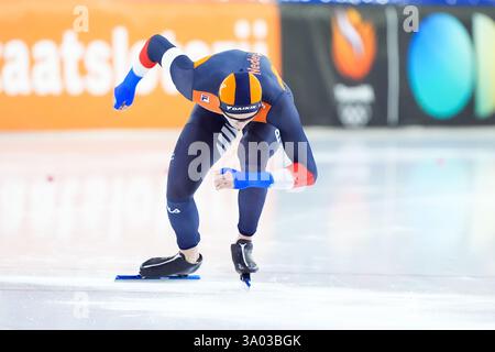 Heerenveen, pays-Bas. 02 mars 2025. HEERENVEEN, PAYS-BAS - 2 MARS : Merijn Scheperkamp des pays-Bas pendant la Coupe du monde ISU de patinage de vitesse 6 au Thialf le 2 mars 2025 à Heerenveen, pays-Bas (photo par Andre Weening/Orange Pictures) crédit : Orange pics BV/Alamy Live News Banque D'Images