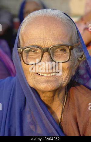Vieille femme, Amreli, Gujarat, Inde MR#364 Banque D'Images