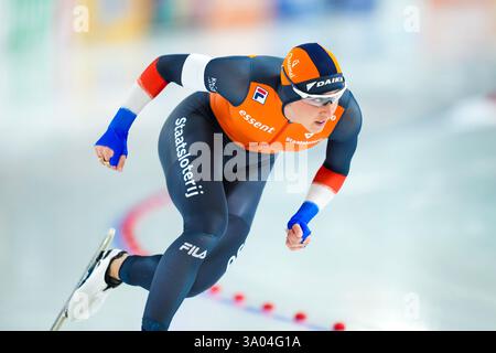 Heerenveen, pays-Bas. 02 mars 2025. HEERENVEEN, PAYS-BAS - 2 MARS : Suzanne Schulting, des pays-Bas, lors de la Coupe du monde ISU de patinage de vitesse 6 au Thialf le 2 mars 2025 à Heerenveen, pays-Bas (photo de Douwe Bijlsma/Orange Pictures) crédit : Orange pics BV/Alamy Live News Banque D'Images