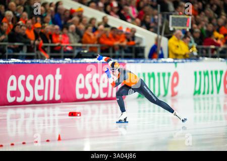 Heerenveen, pays-Bas. 02 mars 2025. HEERENVEEN, PAYS-BAS - 2 MARS : Naomi Verkerk des pays-Bas pendant la Coupe du monde ISU de patinage de vitesse 6 au Thialf le 2 mars 2025 à Heerenveen, pays-Bas (photo de Douwe Bijlsma/Orange Pictures) crédit : Orange pics BV/Alamy Live News Banque D'Images