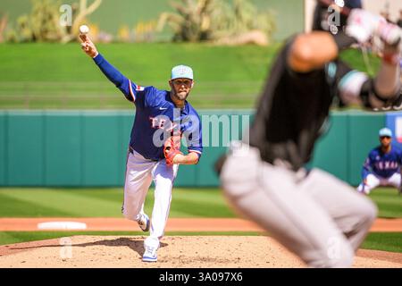 Chris Martin (55), lanceur des Texas Rangers, affronte les Diamondbacks de l'Arizona dans la quatrième manche d'un match de baseball d'entraînement de printemps de la MLB, le dimanche 2 mars 2025, à surprise, Arizona. Les Rangers ont battu les Diamondbacks 6-3 (Thomas Fernandez/image of Sport). Banque D'Images