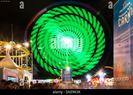 marina bay carnival tour de spin à 360 degrés au ralenti Banque D'Images