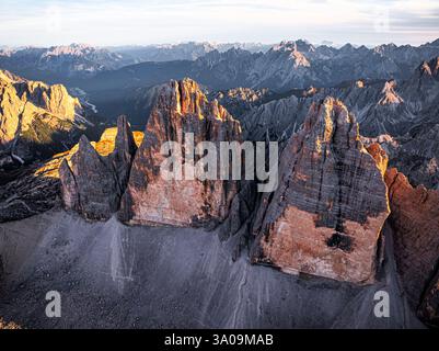 Tre Cime di Lavaredo, vue aérienne, Dolomites Banque D'Images