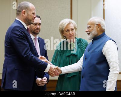 New Delhi, Inde. 04 mars 2025. Le ministre de la Défense et du commerce extérieur Theo Francken, le vice-premier ministre et ministre des Affaires étrangères Maxime Prevot, la princesse Astrid de Belgique et le premier ministre indien Shri Narendra Modi ont pris la photo lors d’une rencontre officielle avec le premier ministre indien, le mardi 04 mars 2025, lors de la troisième journée de la mission économique belge en Inde. La mission économique belge en Inde se déroule du 1er au 8 mars 2025. BELGA PHOTO BENOIT DOPPAGNE crédit : Belga News Agency/Alamy Live News Banque D'Images