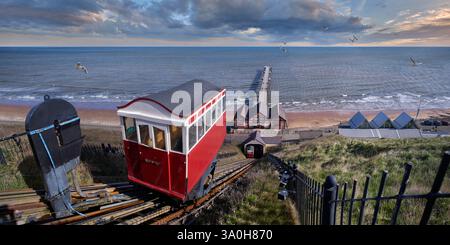 Saltburn by the Sea North Yorkshire téléphérique victorien ascenseur de falaise feniculaire, exploitant l'équilibre de l'eau funiculaire de falaise au Royaume-Uni construit en 1883. Banque D'Images