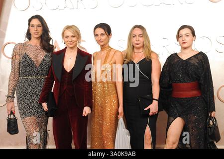 Daphné Lora, Jagna Dobesz und Gäste BEI der Oscar Verleihung 2025 / 97e cérémonie annuelle des Oscars im Dolby Theatre. Los Angeles, 02.03.2025 Banque D'Images