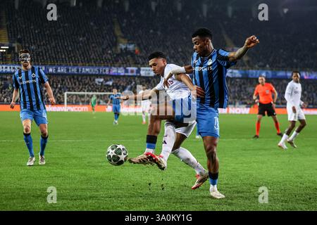 Bruges, Belgique. 04 mars 2025. Bruges, Belgique, 4 mars 2025 : Onyedika (15 Club Brugge) en action lors du match de football de la Ligue des Champions de l'UEFA opposant le Club Brugge à Aston Villa à Jan Breydelstadion, Bruges le 4 mars 2025 (João Bravo /SPP) crédit : SPP Sport Press photo. /Alamy Live News Banque D'Images