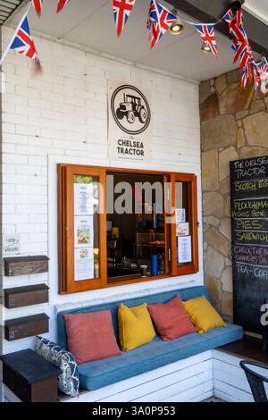Le Chelsea Tractor, un petit café de Sydney en Australie qui vend des tartes traditionnelles britanniques, des œufs de scotch, des repas de charrues et des pâtisseries Banque D'Images