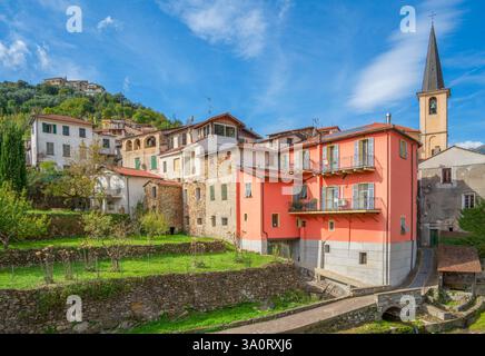 Impression de Borgomaro, une commune de la province d'Imperia dans la région italienne Ligurie Banque D'Images