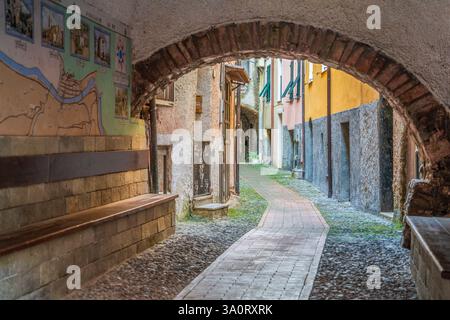 Impression de Borgomaro, une commune de la province d'Imperia dans la région italienne Ligurie Banque D'Images