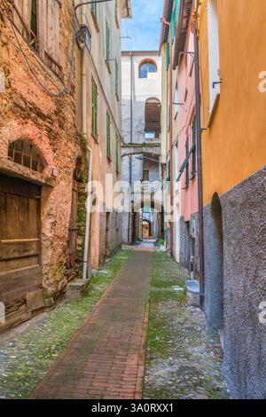 Impression de Borgomaro, une commune de la province d'Imperia dans la région italienne Ligurie Banque D'Images