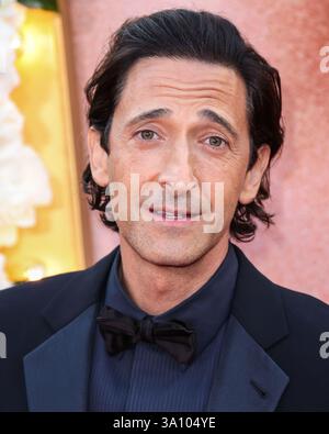 (FILE) Adrien Brody remporte l'Oscar du meilleur acteur dans un rôle principal pour 'The Brutalist' lors de la 97e cérémonie annuelle des Oscars le dimanche 2 mars 2025. HOLLYWOOD, LOS ANGELES, CALIFORNIE, États-Unis - 13 SEPTEMBRE : L'acteur américain Adrien Brody arrive à la première à Los Angeles de 'Blonde' de Netflix qui a eu lieu au TCL Chinese Theatre IMAX le 13 septembre 2022 à Hollywood, Los Angeles, Californie, États-Unis. (Photo de Xavier Collin/image Press Agency) Banque D'Images