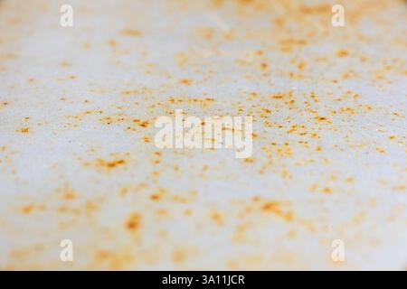 Fond de remplissage de format de texture métallique argentée corrodée plein cadre Banque D'Images