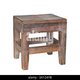Tabouret en bois brun rustique découpe isolée sur blanc Banque D'Images